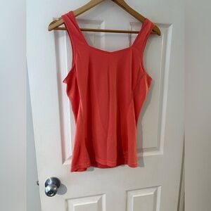 Kuhl women’s coral tank wide strap textured size medium fitted